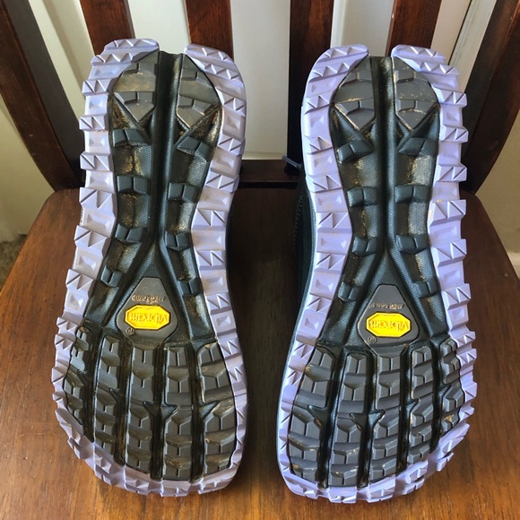 Altra trail running shoes. - Picture 3 of 3